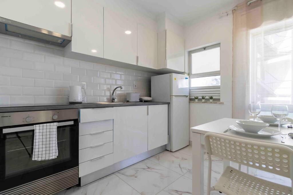 Modern Apartment Beach View Armação de Pêra Eksteriør bilde