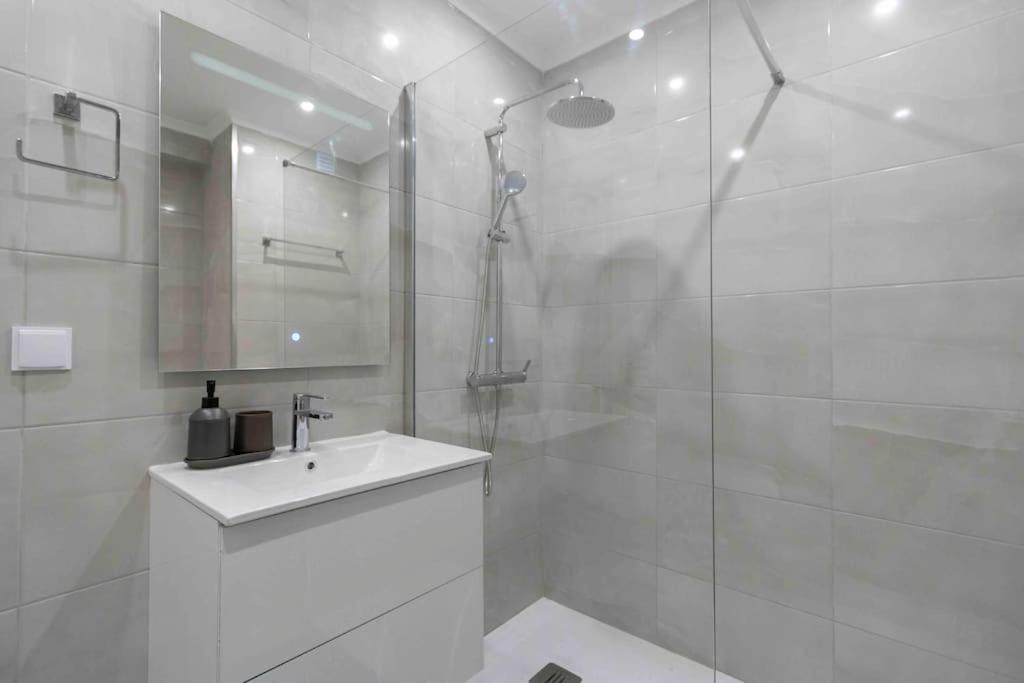 Modern Apartment Beach View Armação de Pêra Eksteriør bilde