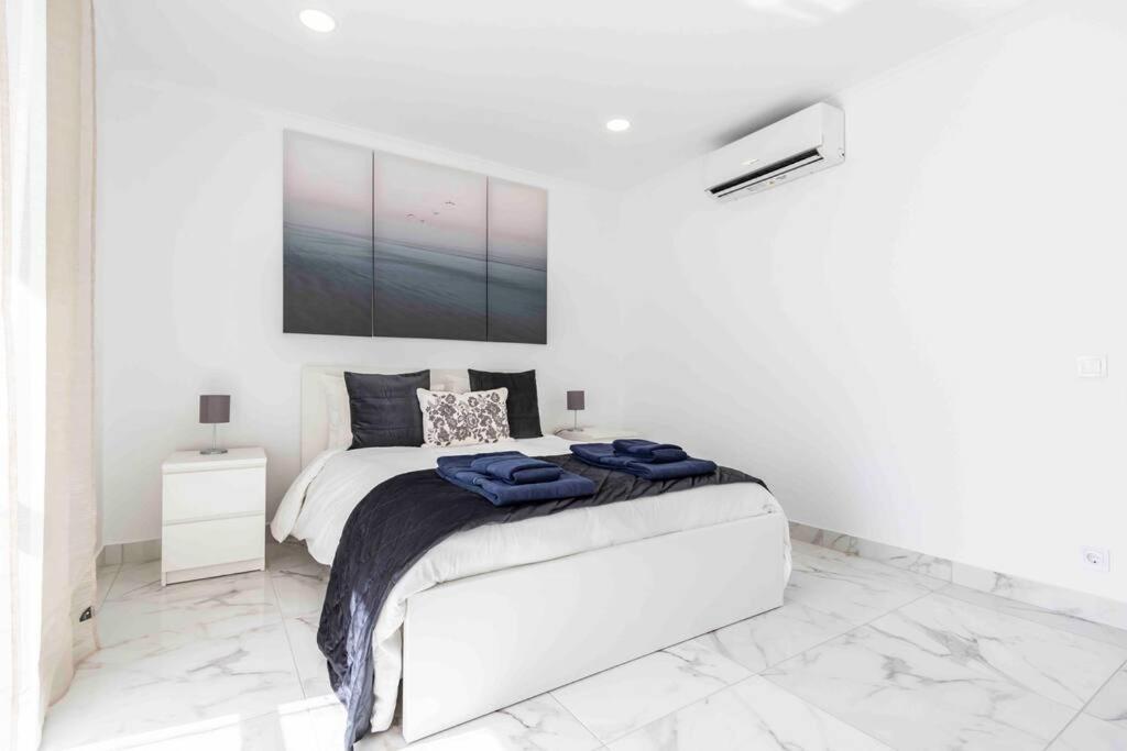 Modern Apartment Beach View Armação de Pêra Eksteriør bilde