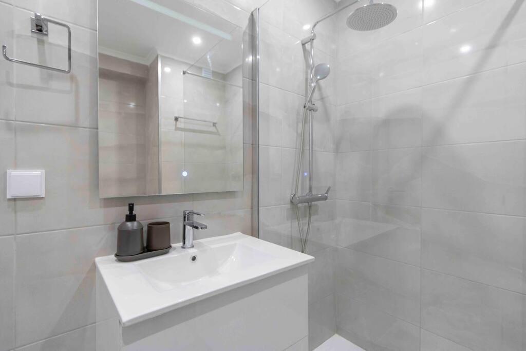 Modern Apartment Beach View Armação de Pêra Eksteriør bilde